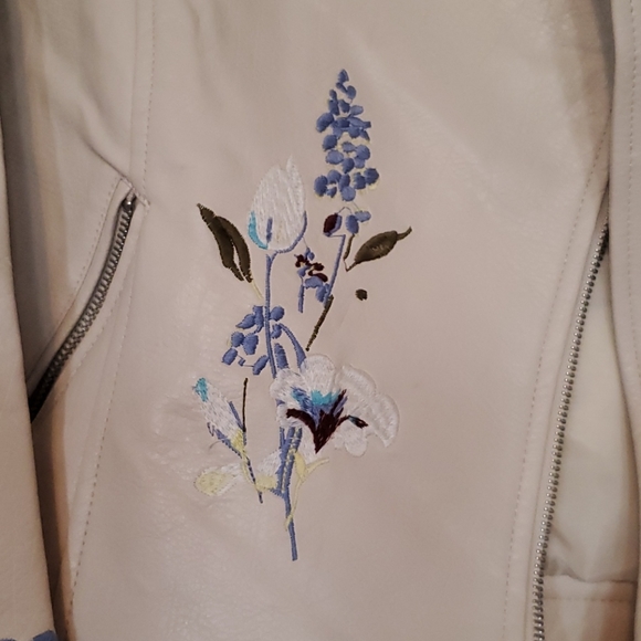 NWT Vegan Leather embroidered jacket - Picture 2 of 9